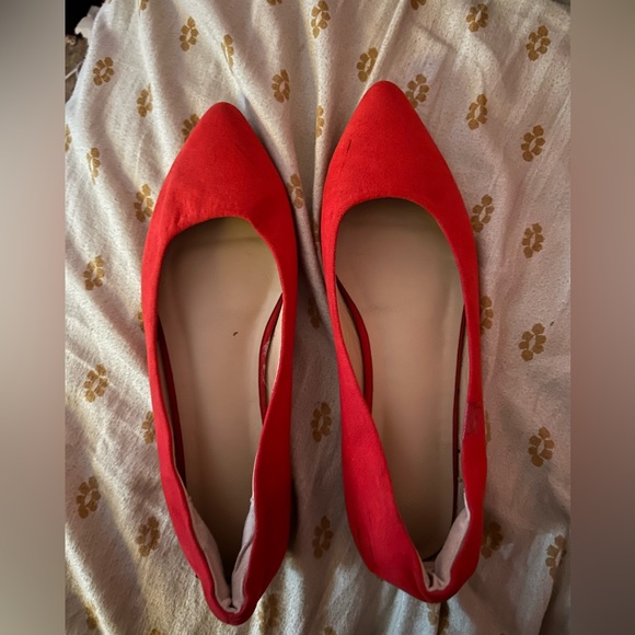 Red Ballet Flats from Amazon - Picture 1 of 3